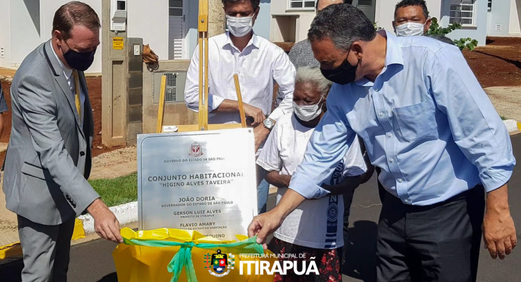 Entrega das Chaves do Conjunto Habitacional